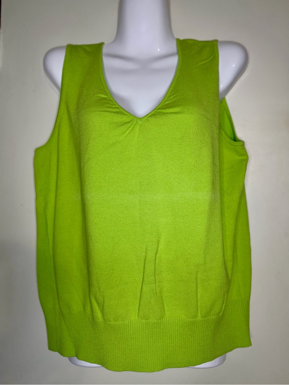 Carolyn Taylor Neon Lime V-Neck Sleeveless Knit Top